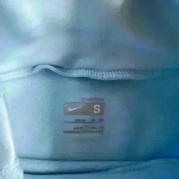 Nike Powder Blue Dri-Fit Fleece Lined Crew Neck Long Sleeve Top Women’s Sz Small - Picture 6 of 7